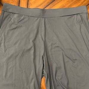 Men’s Elastic Waist Drawstring Shorts